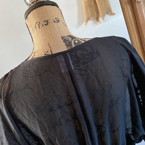 XHILARATION lightweight swimsuit coverup size woman’s medium - Picture 9 of 11